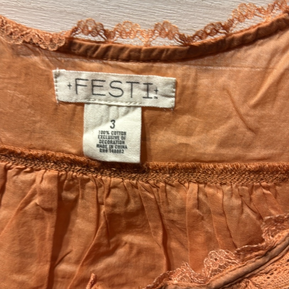 Torrid Festi Voile tank with lace trim - blush. Size 3X - Picture 4 of 6